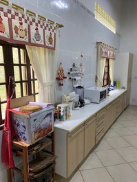 Cozinha bem aparelhada