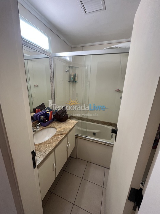 Apartamento para alquiler de vacaciones em Guarujá (Pitangueiras)