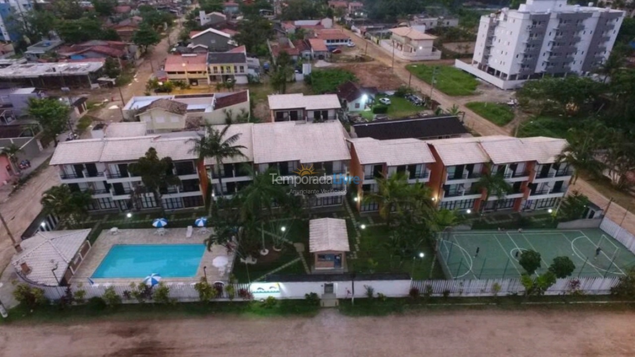 Casa para aluguel de temporada em Ubatuba (Praia das Toninhas)