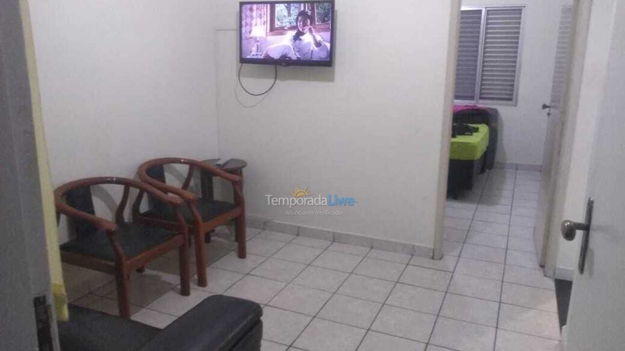 Apartamento para aluguel de temporada em Praia Grande (Vila Mirim)