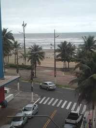 Alugo apartamento na beira da praia