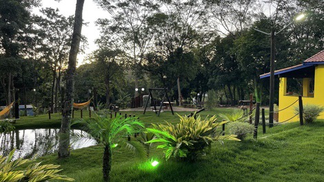 Lindo sítio, casa, piscina, fogão a lenha, lazer rural