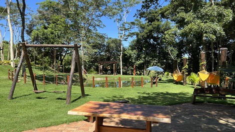 Lindo sítio, casa, piscina, fogão a lenha, lazer rural