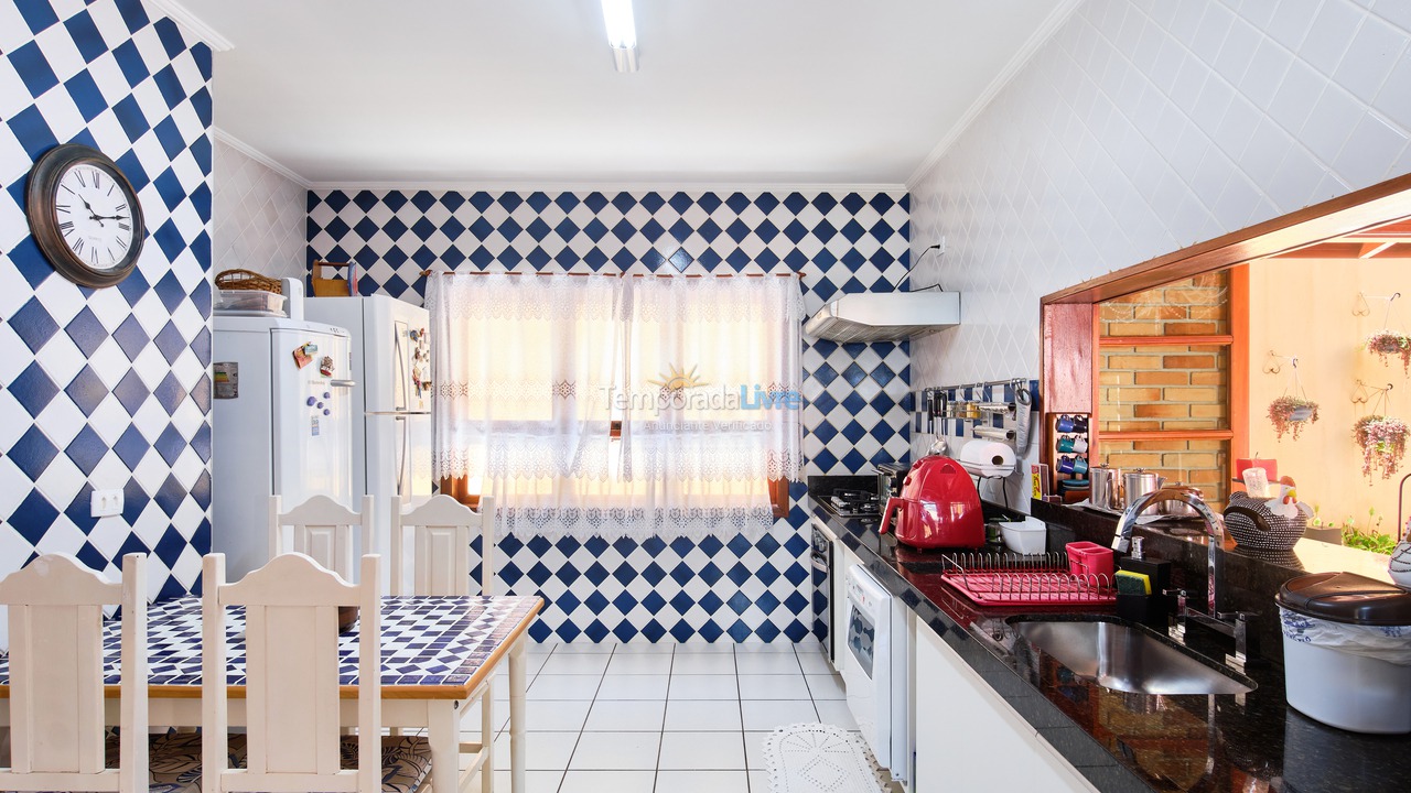 House for vacation rental in Ubatuba (Lagoinha)