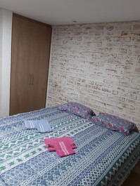 Casa MAGNÍFICA a 1 Km do centrinho: Suíte + hidro