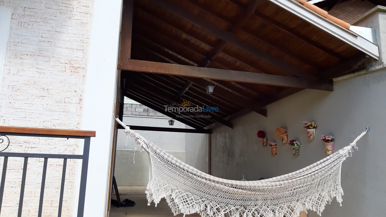 Casa para aluguel de temporada em Monte Verde (Camanducaia)