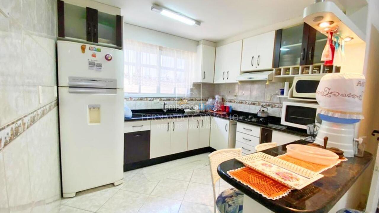 Casa para alquiler de vacaciones em Bombinhas (Canto Grande)