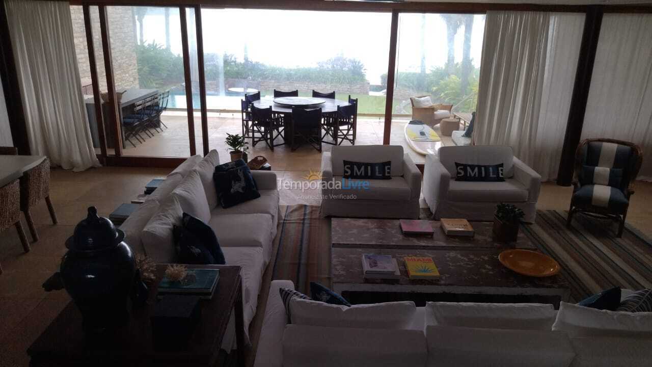 Casa para aluguel de temporada em São Sebastião (Praia da Baleia)