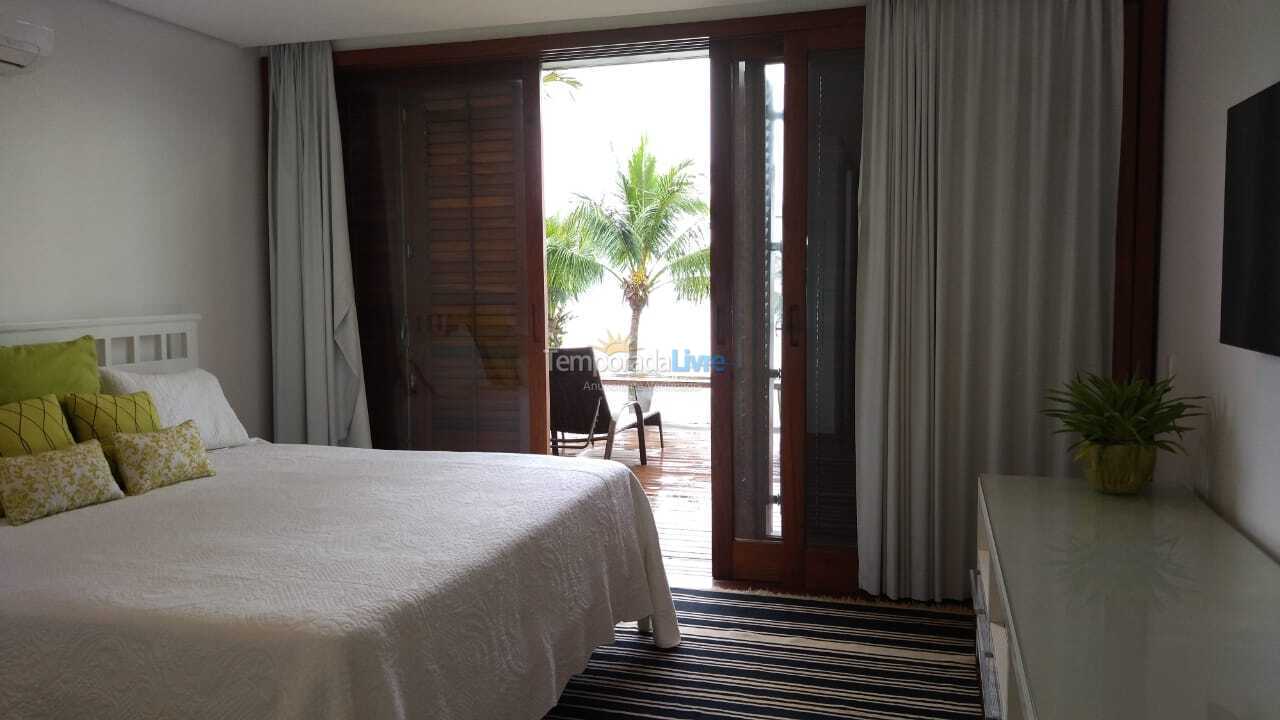 Casa para aluguel de temporada em São Sebastião (Praia da Baleia)