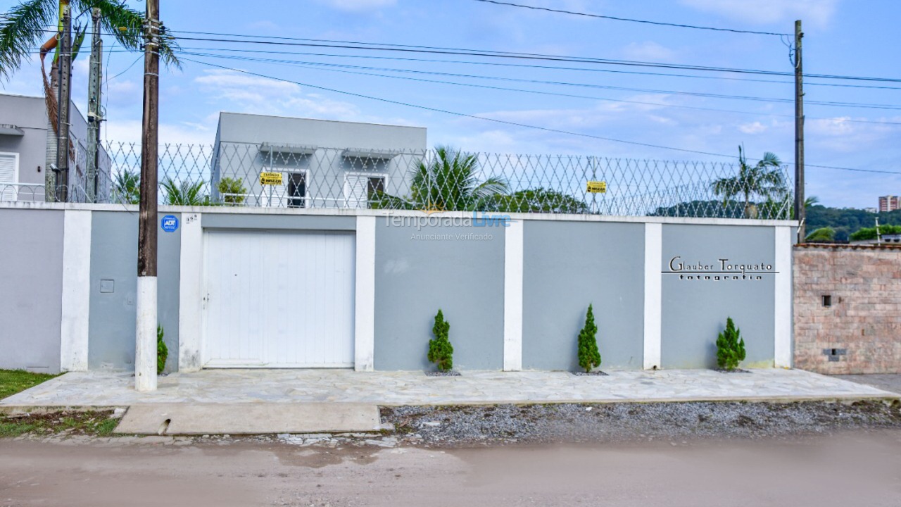 Casa para aluguel de temporada em Guarujá (Praia do Pernambuco)