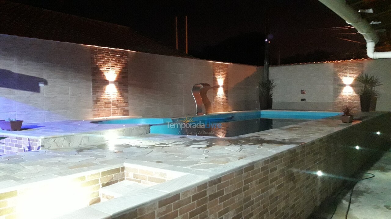 Casa para aluguel de temporada em Itanhaém (Nova Itanhaem)