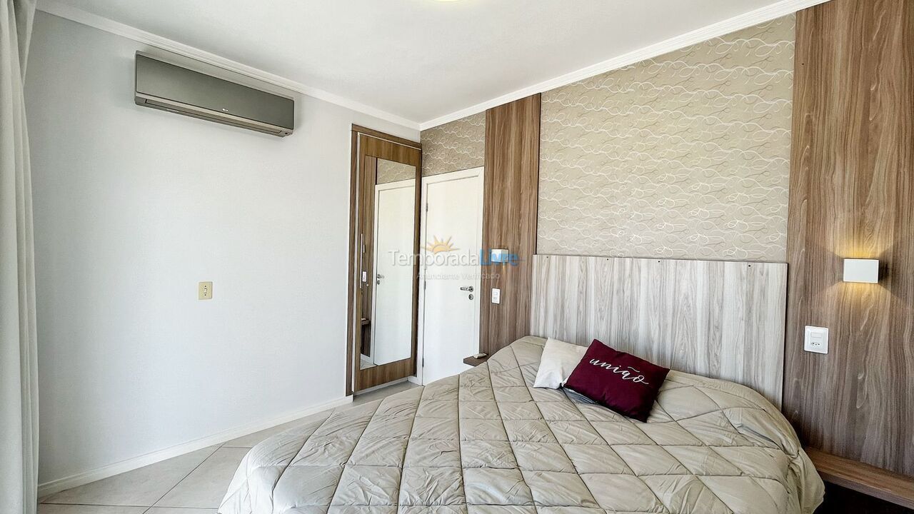 Apartment for vacation rental in Bombinhas (Praia de Bombas)