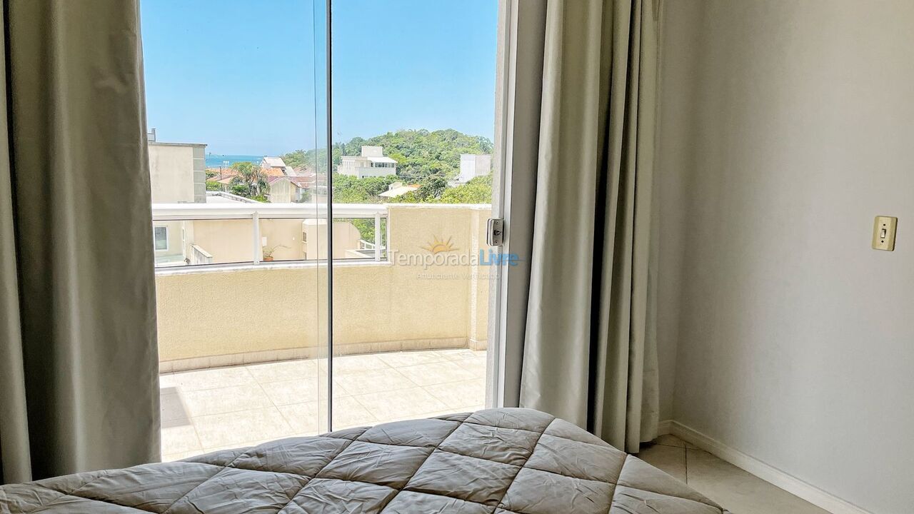 Apartment for vacation rental in Bombinhas (Praia de Bombas)