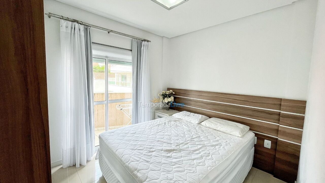 Apartment for vacation rental in Bombinhas (Praia de Bombas)