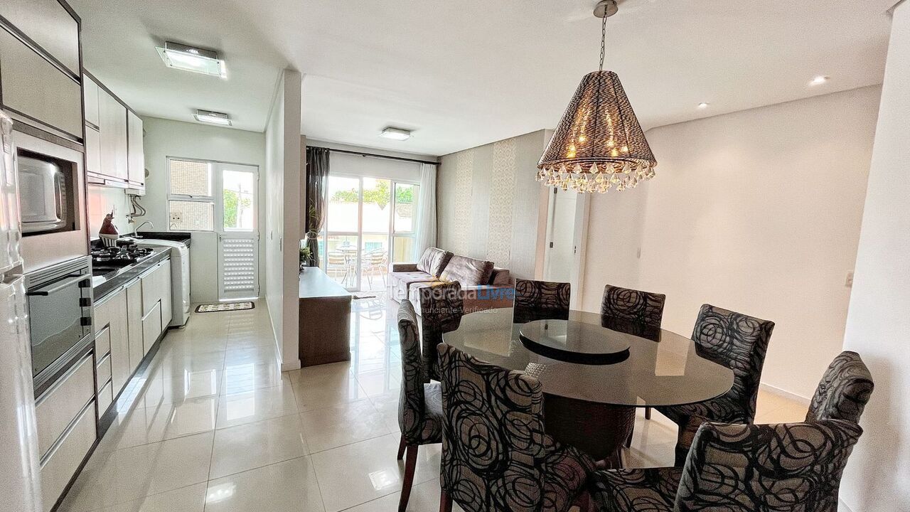 Apartment for vacation rental in Bombinhas (Praia de Bombas)