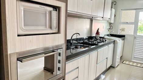 Apartment with SEA VIEW - 50 mtrs from the beach - 3 bedrooms - 2 bathrooms