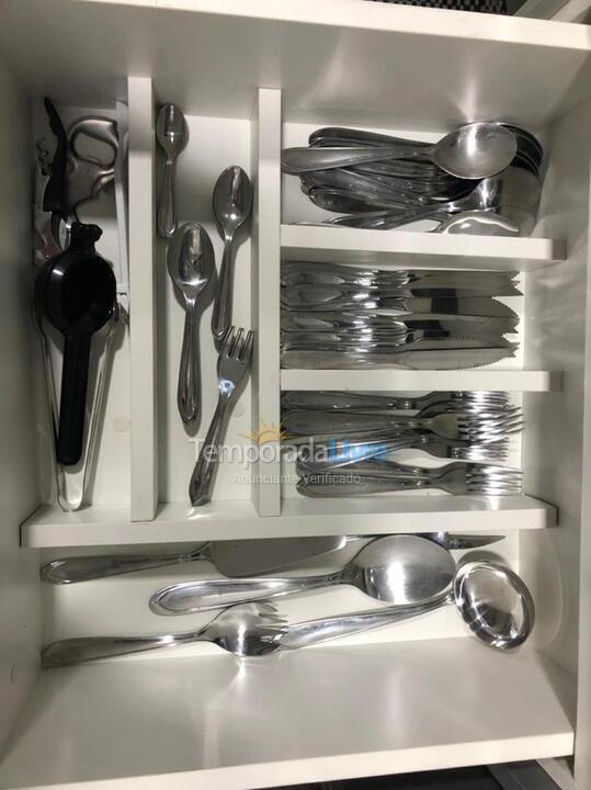 Apartment for vacation rental in Guarujá (Enseada)