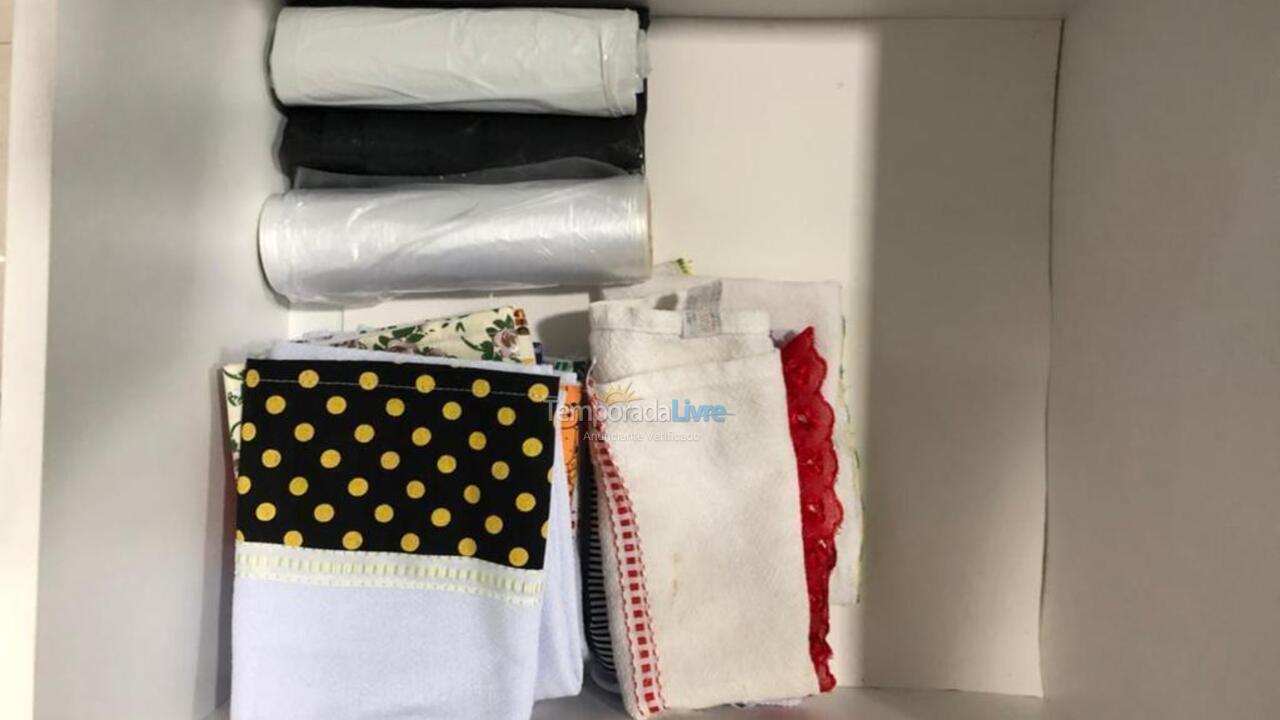 Apartment for vacation rental in Guarujá (Enseada)