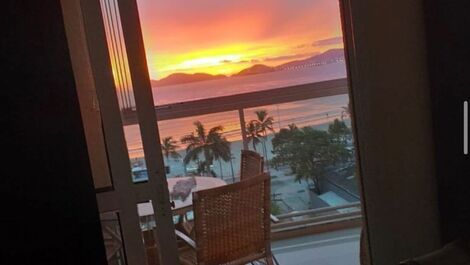 Apartment facing the sea 8 people 3/4 Barbecue and Wifi