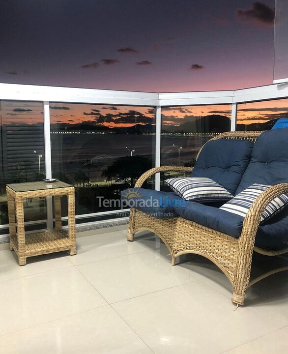 Apartment for vacation rental in Guarujá (Enseada)