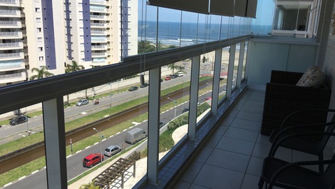 Apartamento de alto estándar frente al mar...