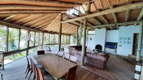 Casa con espectaculares vistas al mar, 5 suites!