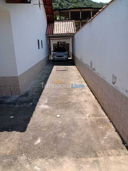Casa para alquiler de vacaciones em Caraguatatuba (Massaguaçu)