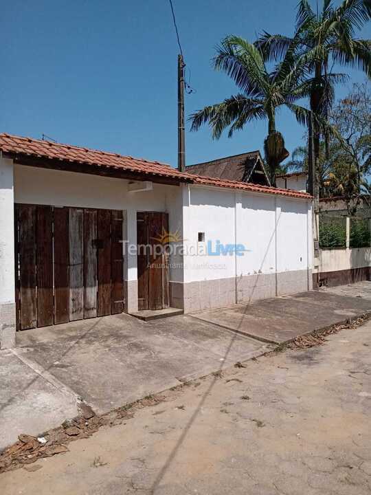 Casa para alquiler de vacaciones em Caraguatatuba (Massaguaçu)