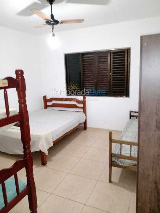 Casa para alquiler de vacaciones em Caraguatatuba (Massaguaçu)