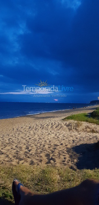 Casa para alquiler de vacaciones em Caraguatatuba (Massaguaçu)