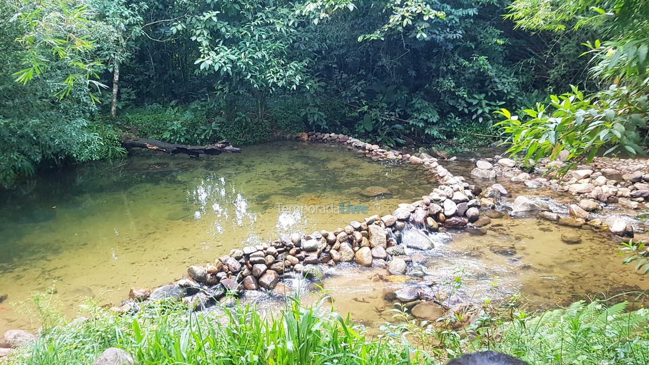 Casa para alquiler de vacaciones em Caraguatatuba (Massaguaçu)