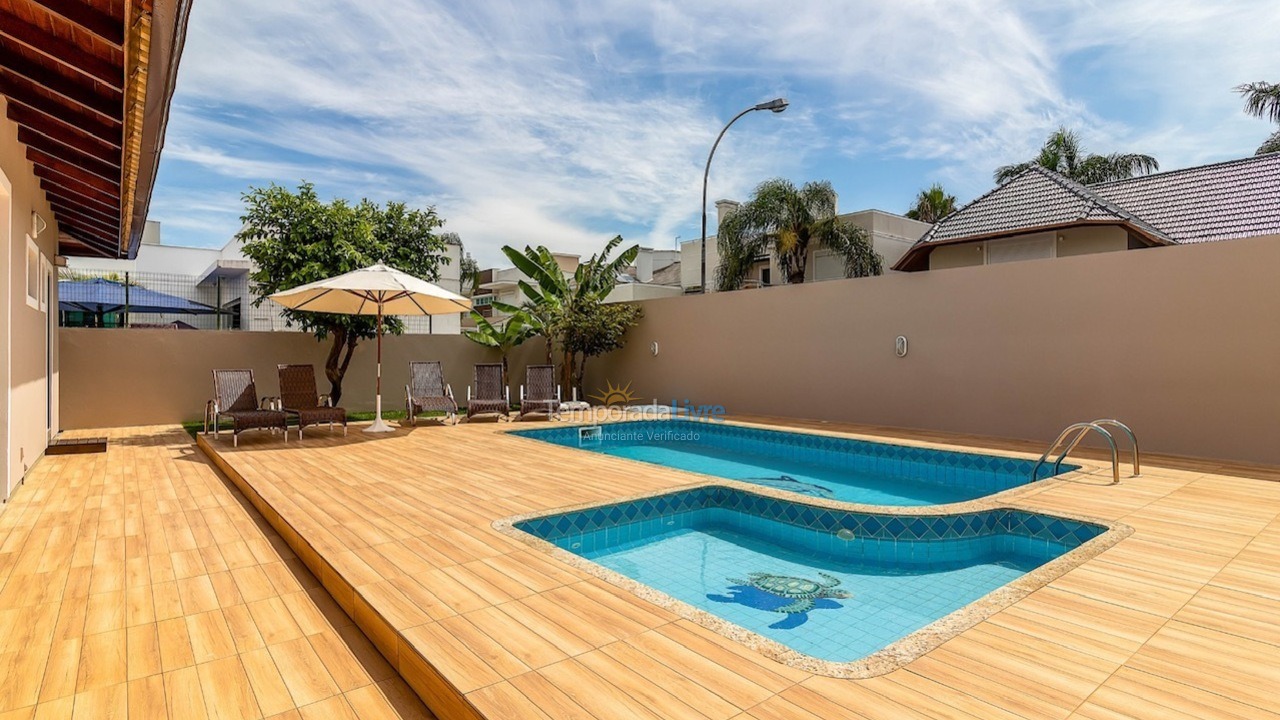 Casa para alquiler de vacaciones em Florianopolis (Jurerê Internacional)