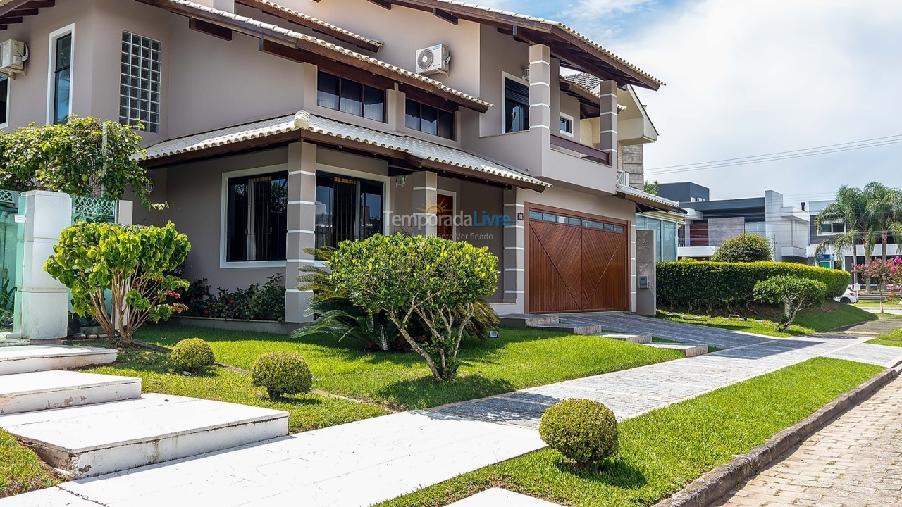 Casa para alquiler de vacaciones em Florianopolis (Jurerê Internacional)