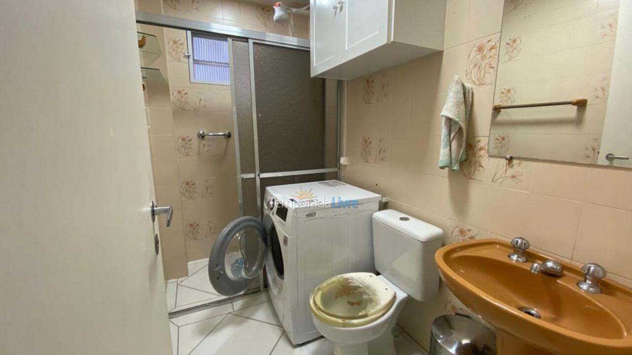 Apartment for vacation rental in Ubatuba (Praia das Toninhas)