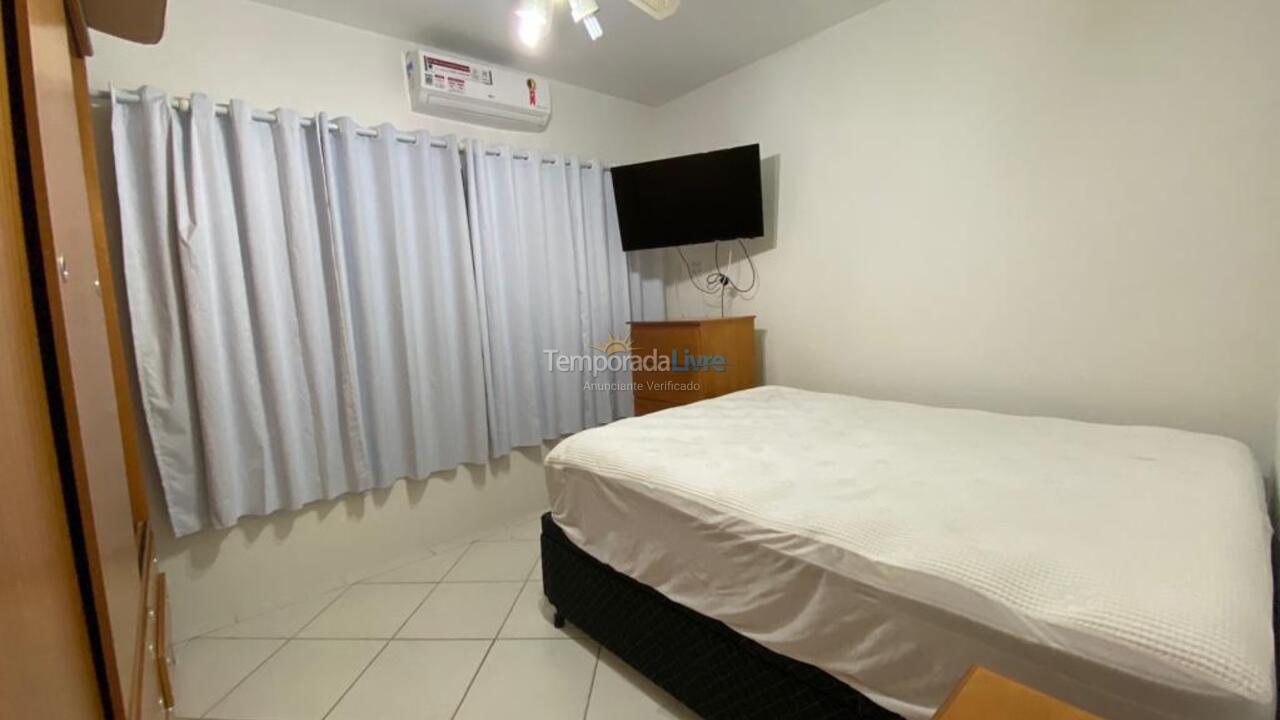 Apartment for vacation rental in Ubatuba (Praia das Toninhas)