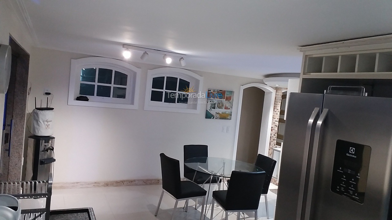 Casa para aluguel de temporada em Cabo Frio (Peró)