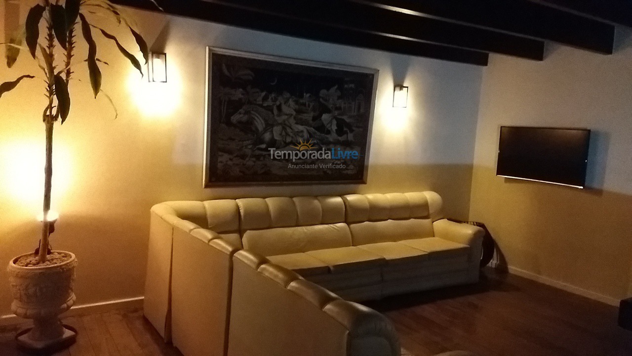 Casa para aluguel de temporada em Cabo Frio (Peró)