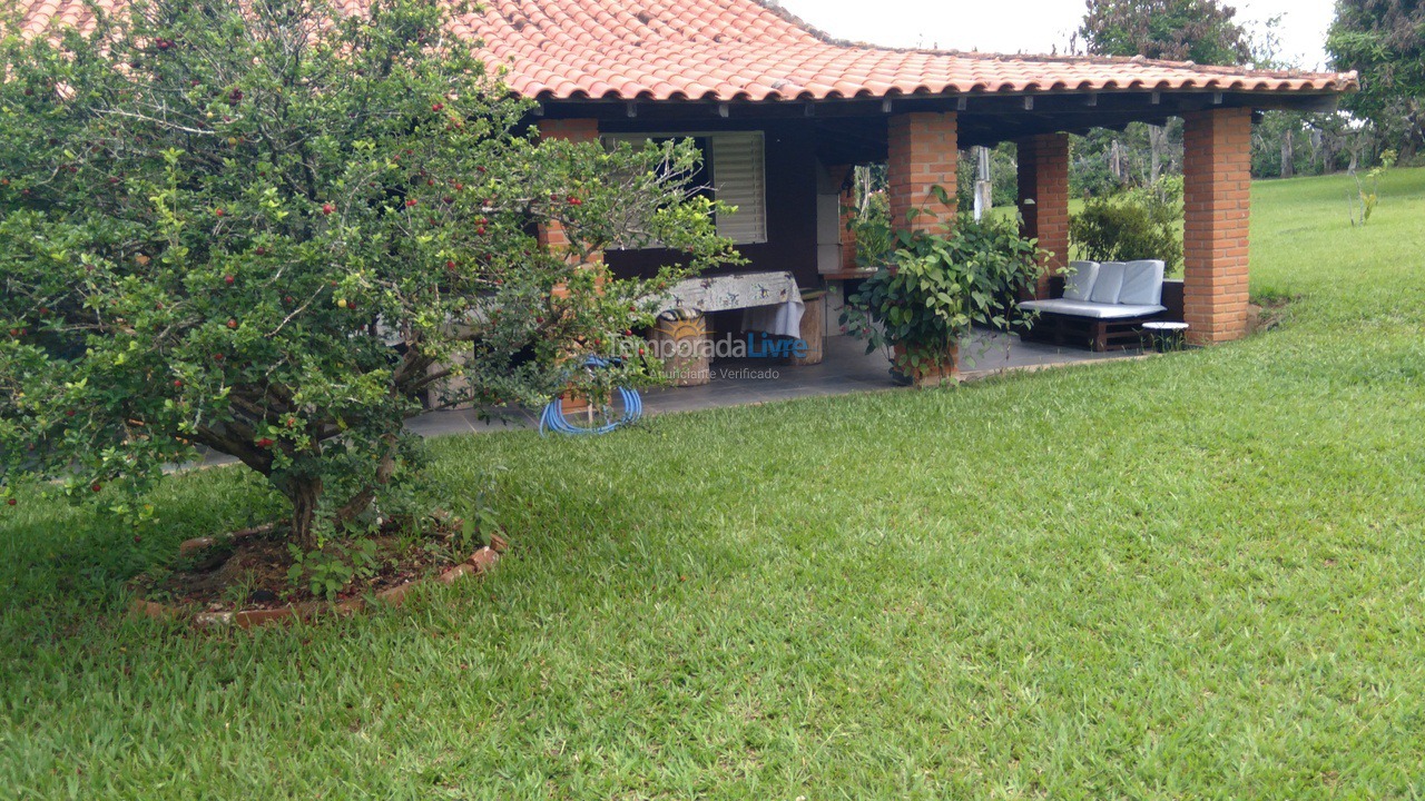 Granja para alquiler de vacaciones em Guareí (Floresta)