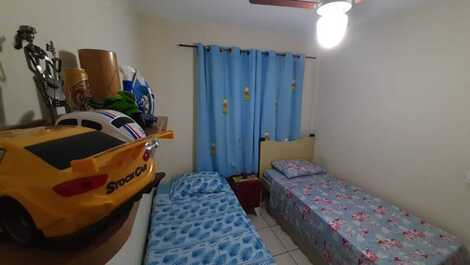 Quarto solteiro para ambos os sexo , ventilado de tetoe com estilo.