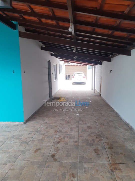 Casa para alquiler de vacaciones em Ubatuba (Praia das Toninhas)