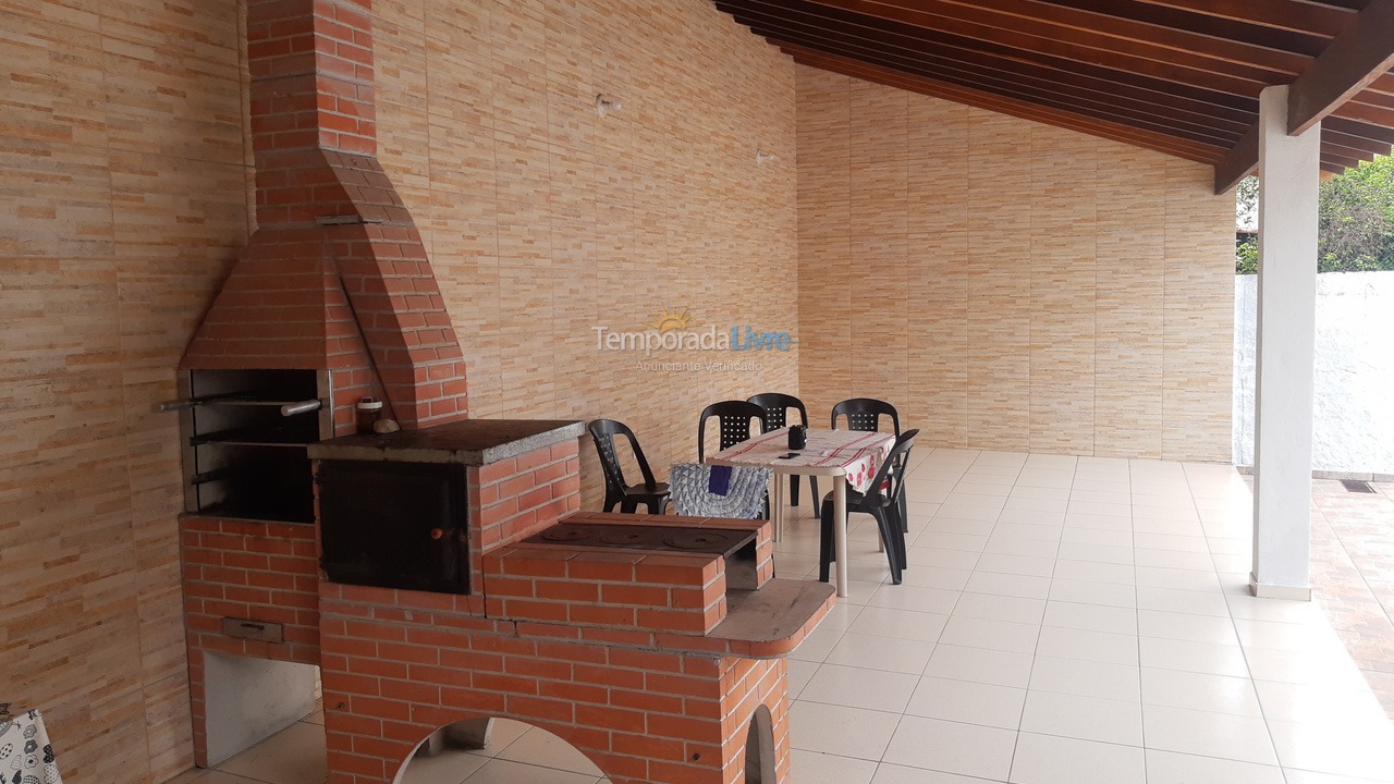 Casa para alquiler de vacaciones em Ubatuba (Praia das Toninhas)