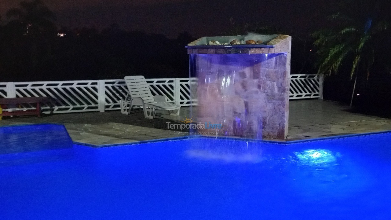 Granja para alquiler de vacaciones em Guararema (Parque Agrinco)