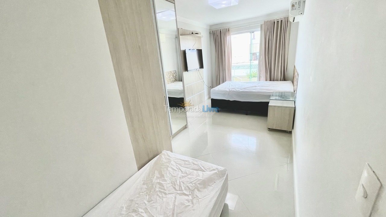 Apartamento para alquiler de vacaciones em Bombinhas (Praia de Bombas)