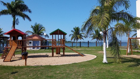 Ground floor apartment with full club