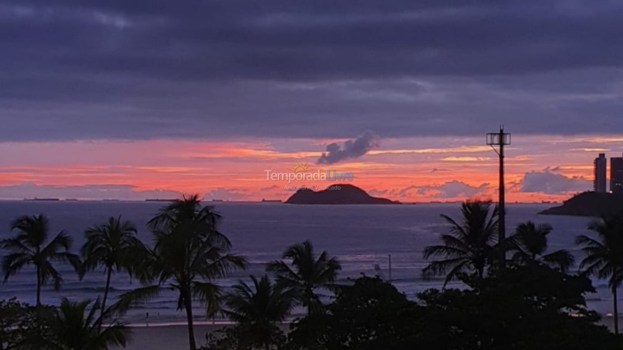 Apartamento para aluguel de temporada em Guarujá (Pitangueiras)