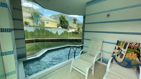 MANSION MODERNA 5 SUITES, ASCENSOR, SAUNA, PISCINA