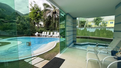 MANSION MODERNA 5 SUITES, ASCENSOR, SAUNA, PISCINA