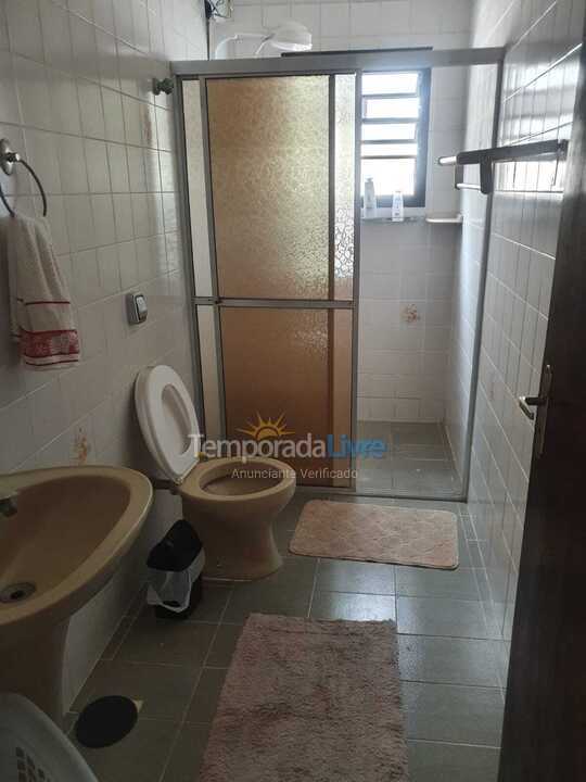 Apartamento para aluguel de temporada em Praia Grande (Praia do Caiçara)