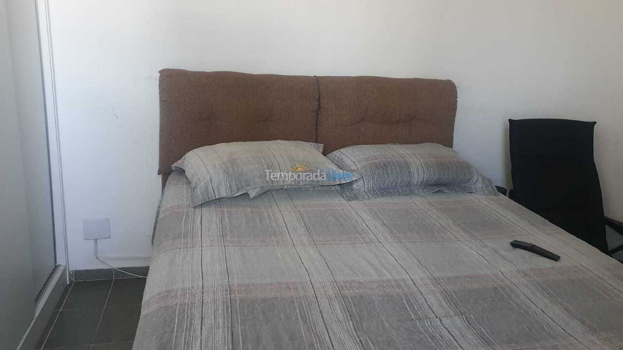 Apartamento para aluguel de temporada em Praia Grande (Praia do Caiçara)