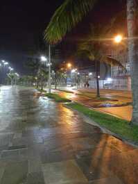 FRENTE PARA O MAR SUÍTE, QUARTO, SALA, COZINHA E BANHEIRO SOCIAL
